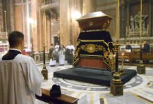 catafalque meaning